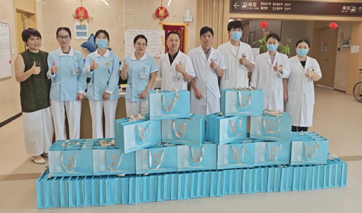 双节暖情满院区：杭州佳源快乐护理院的团圆与守护